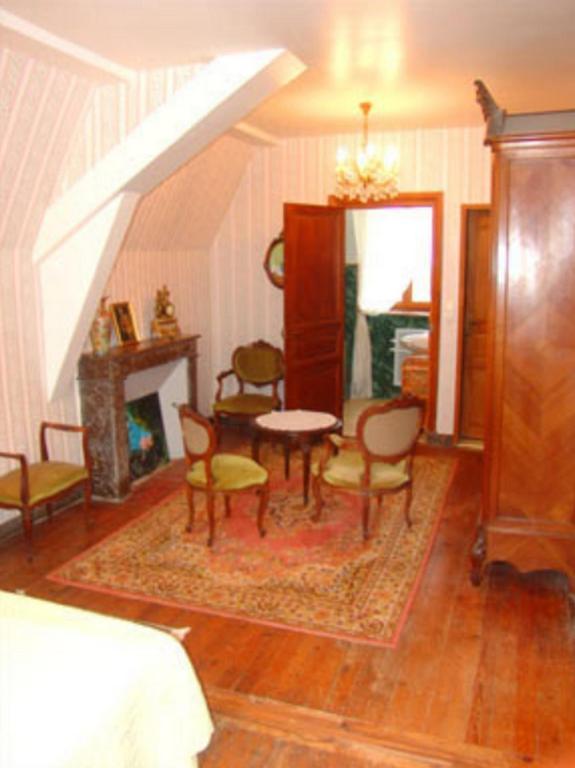 Chateau De La Court D'Aron Saint-Cyr-en-Talmondais Cameră foto